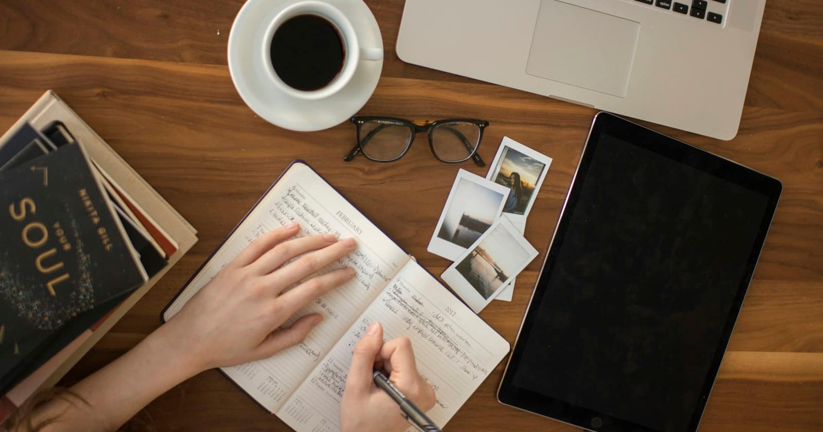 A person holding a phone with a WhatsApp chat open, receiving an instant price estimate from a business.