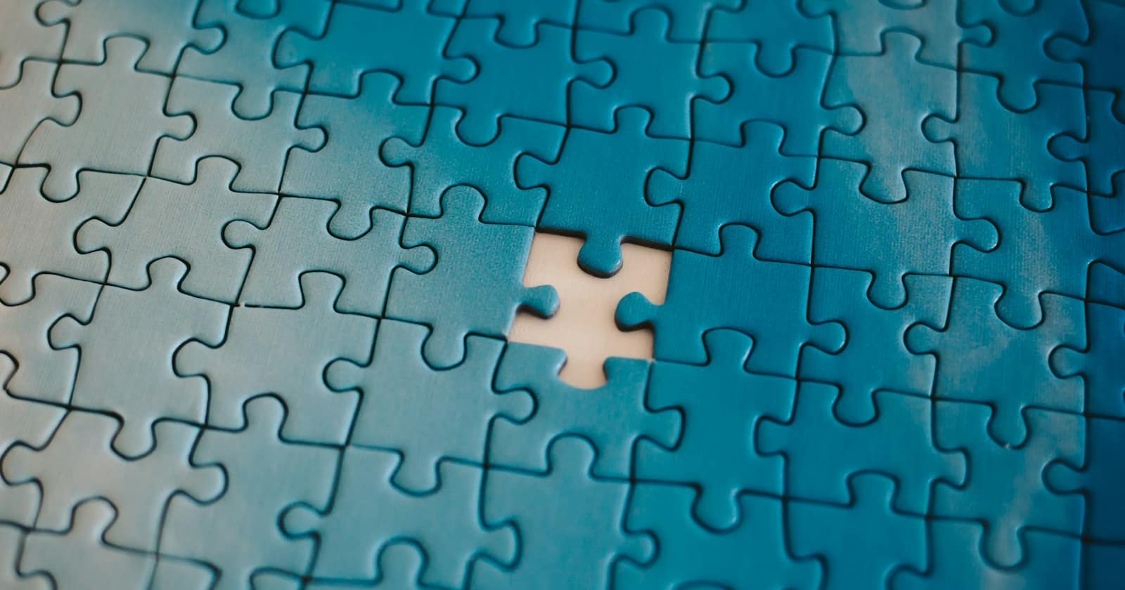 Puzzleteile werden zusammengesetzt